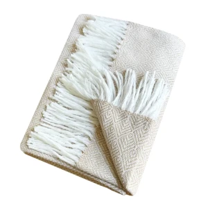 Плед Валенсия Елочка бежевый 140x200 см с вензельным узором 89426303