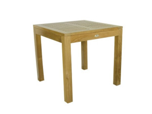 Деревянный стол