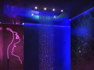 Прямоугольная потолочная душевая головка из нержавеющей стали с хромотерапией