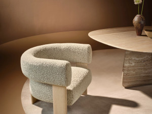 Мраморный обеденный стол