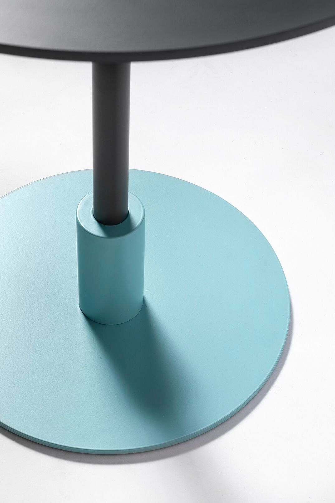 Окрашенный металлический стол для контракта TrabA' ECHO ARCH-00119686 - Вид №4