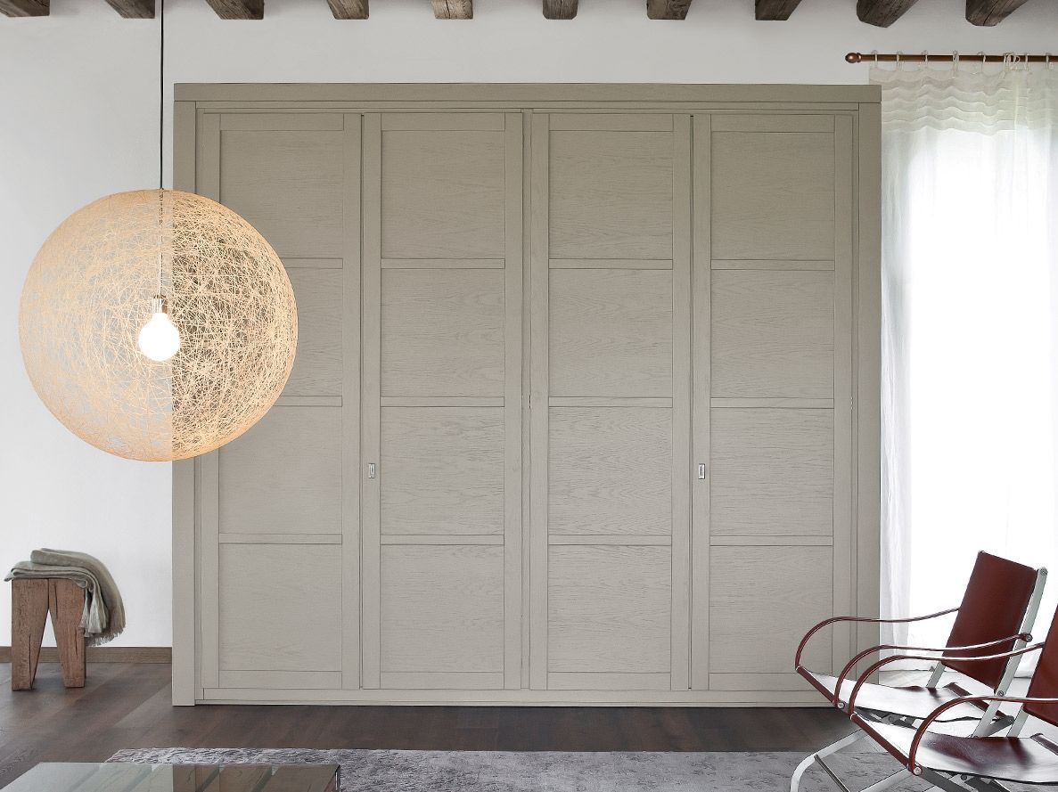 Шкаф с распашными дверцами из массива дерева Devina Nais квадрат ARCH-00030366 - Вид №1