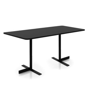 Прямоугольный стол со стальным основанием
