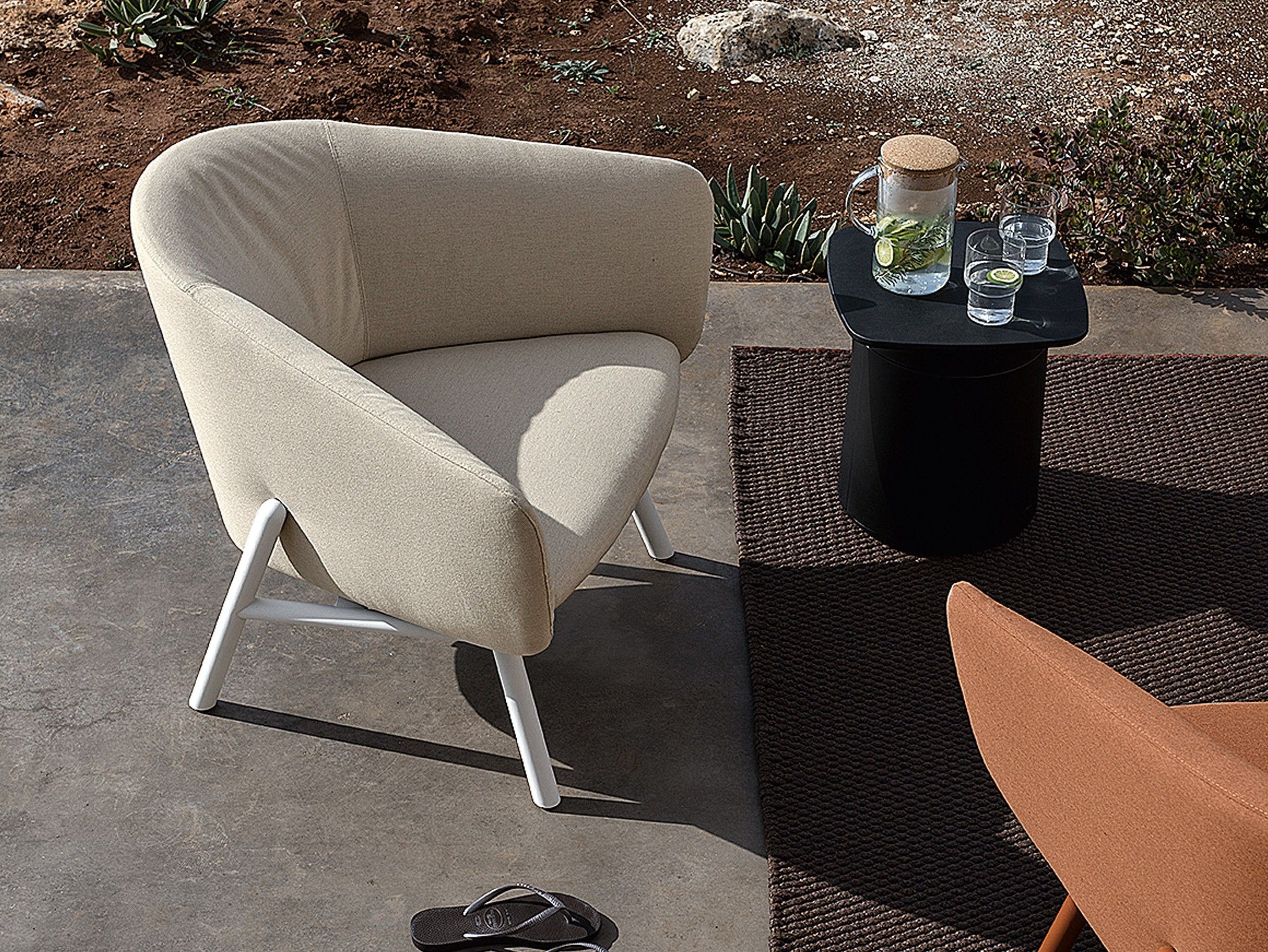 Садовое кресло Sunbrella® с подлокотниками Kristalia Tuile ARCH-00062757 - Вид №1