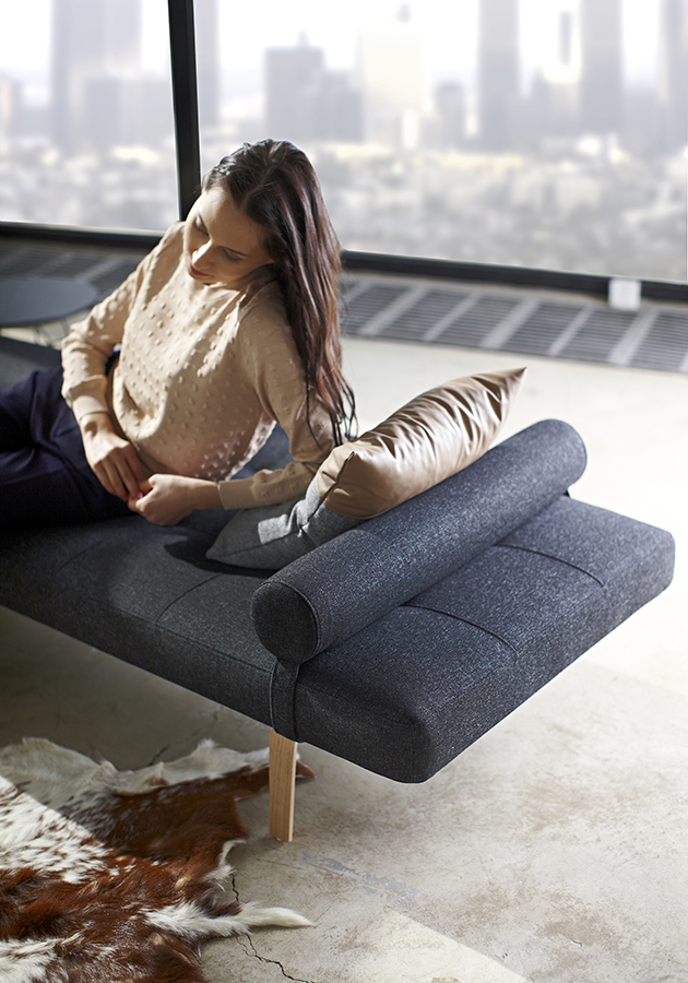 Диван Napper с подушкой и ножками Bow из дуба, серый Innovation Living NAPPER521 - Вид №5