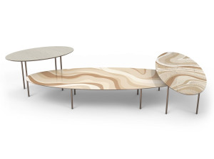 Металлический овальный журнальный столик