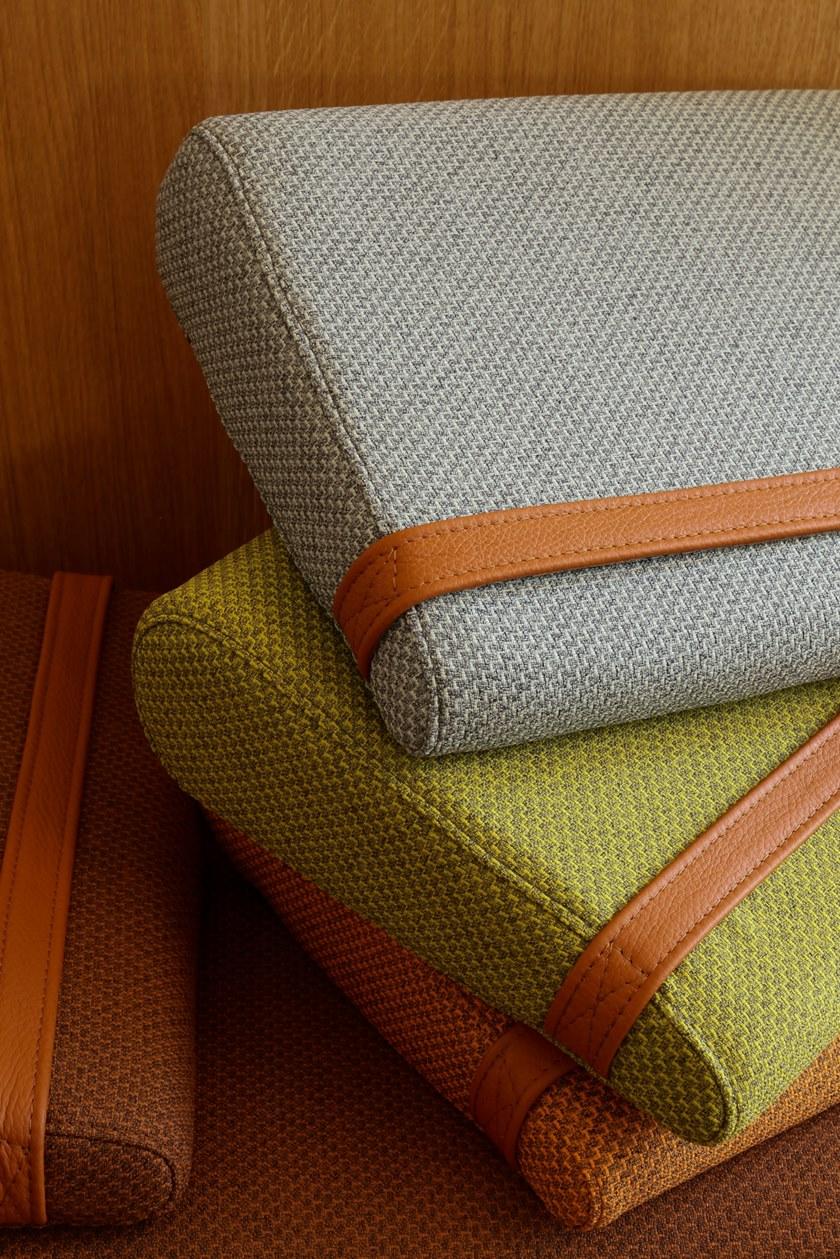 Marine Peyre Editions Подушка для ноутбука из переработанной ткани Gabriel® sun-id-1435499 - Вид №3