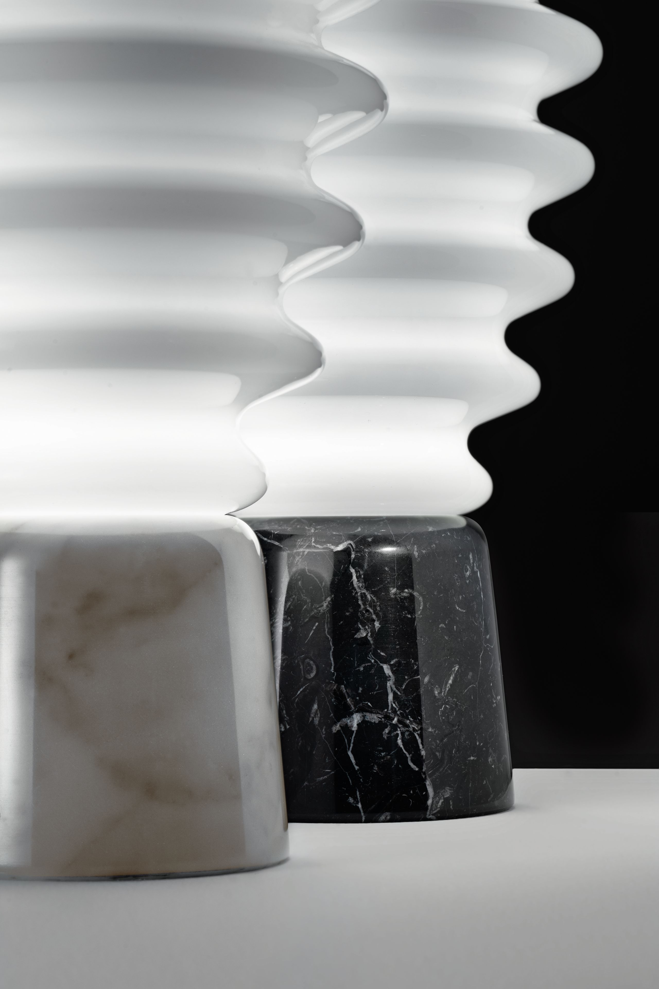 Светодиодная настольная лампа из дутого стекла Italamp Grand Collier ARCH-00039206 - Вид №3