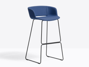 Табурет из ткани