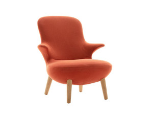 Тканевое кресло с подлокотниками