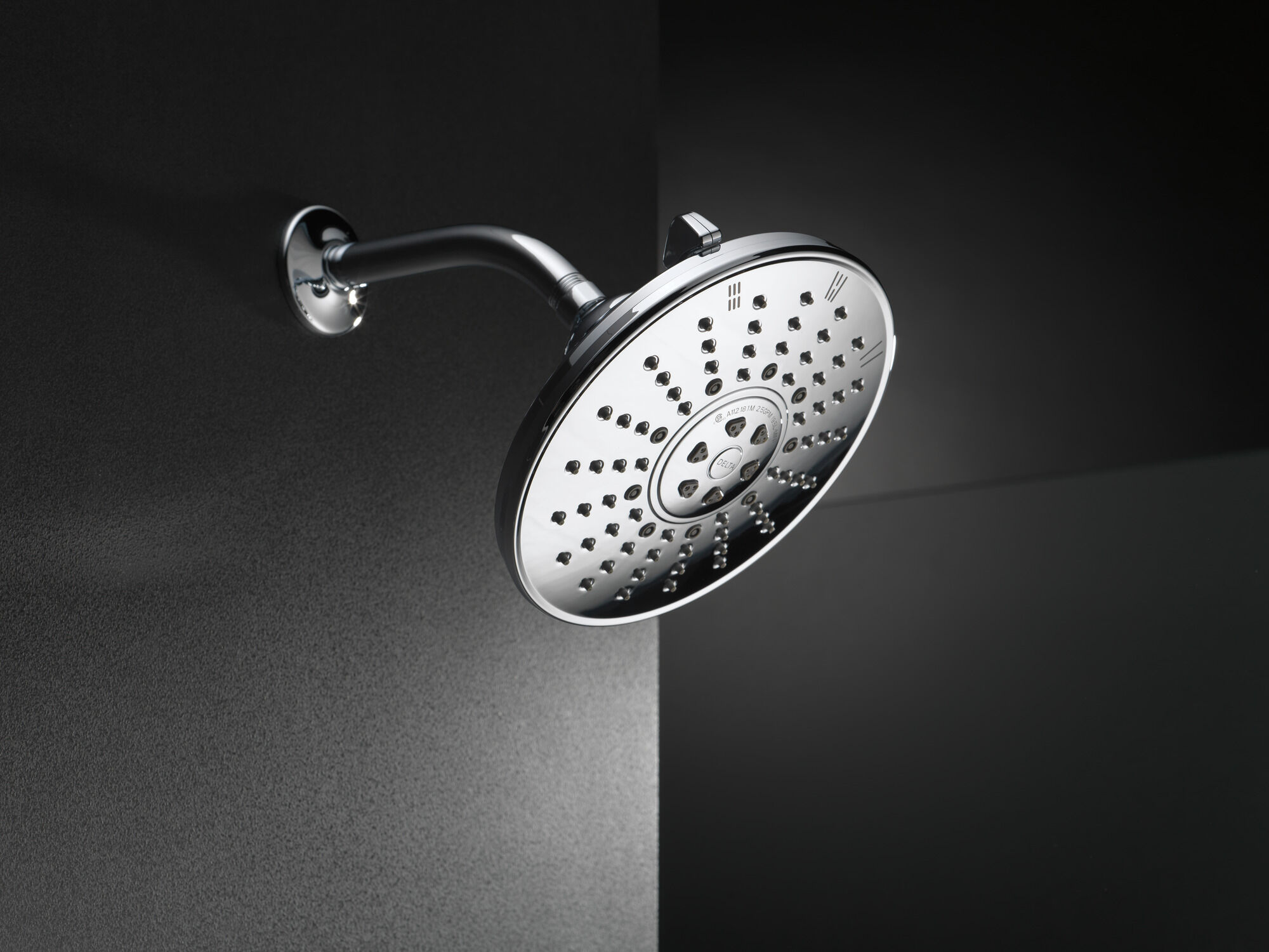 52680-RB Душевая лейка Raincan с 3 настройками Delta Faucet Universal Showering Венецианская бронза  - Вид №4