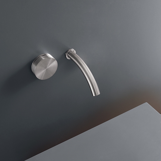 Настенный прогрессивный смеситель с носиком L. 125 мм  GIO18 CEADESIGN  - Вид №1