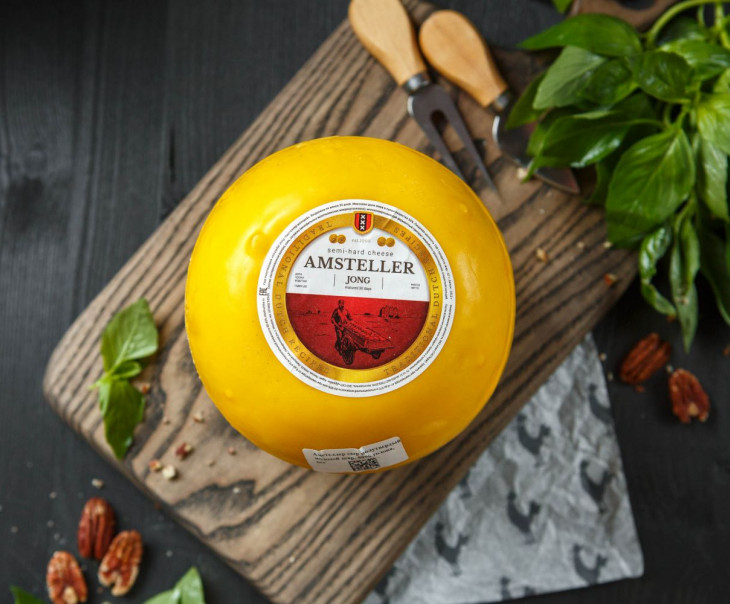 9755 Сыр "Амстеллер йонг" (шар) Вкусляндия 
