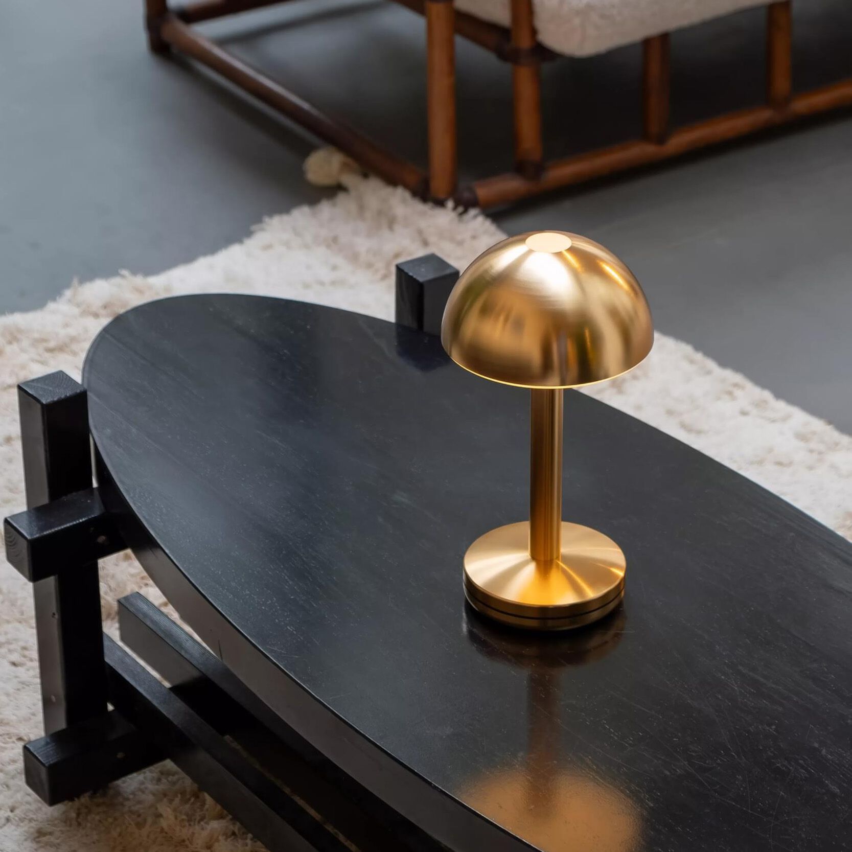 Алюминиевая настольная лампа с диммером In Stock Humble ARCH-00082292 - Вид №4