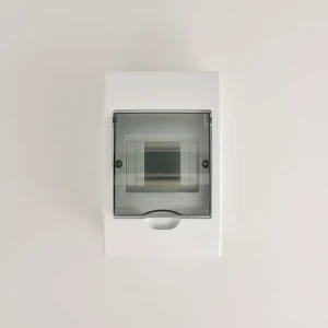 LUXRAY Бокс с прозрачной крышкой ЩРВ-П-4 для внутренней установки