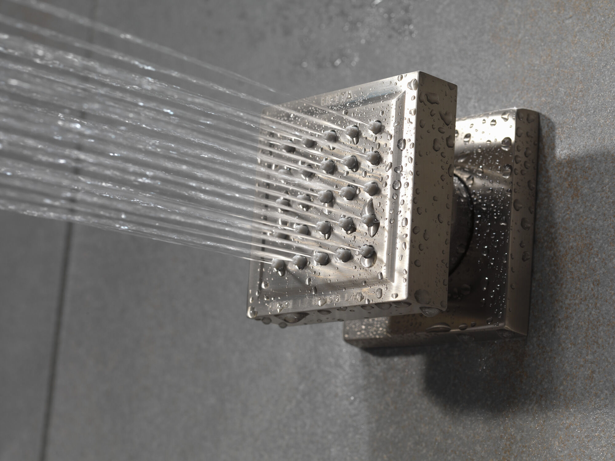 Спрей для тела для поверхностного монтажа Delta Faucet 50150-SS - Вид №6