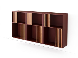 Висячий шкаф из грецкого ореха