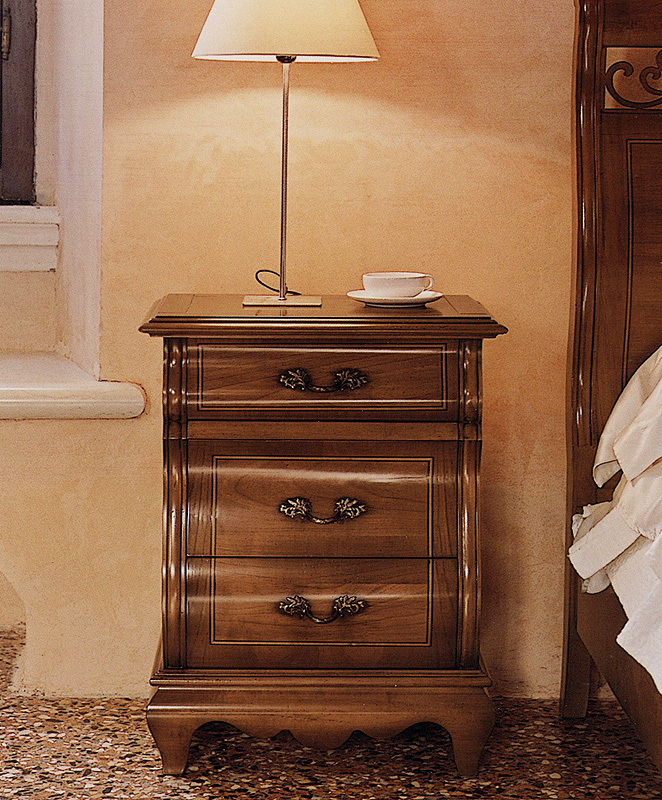 Тумбочка  BTC INTERNATIONAL 422 