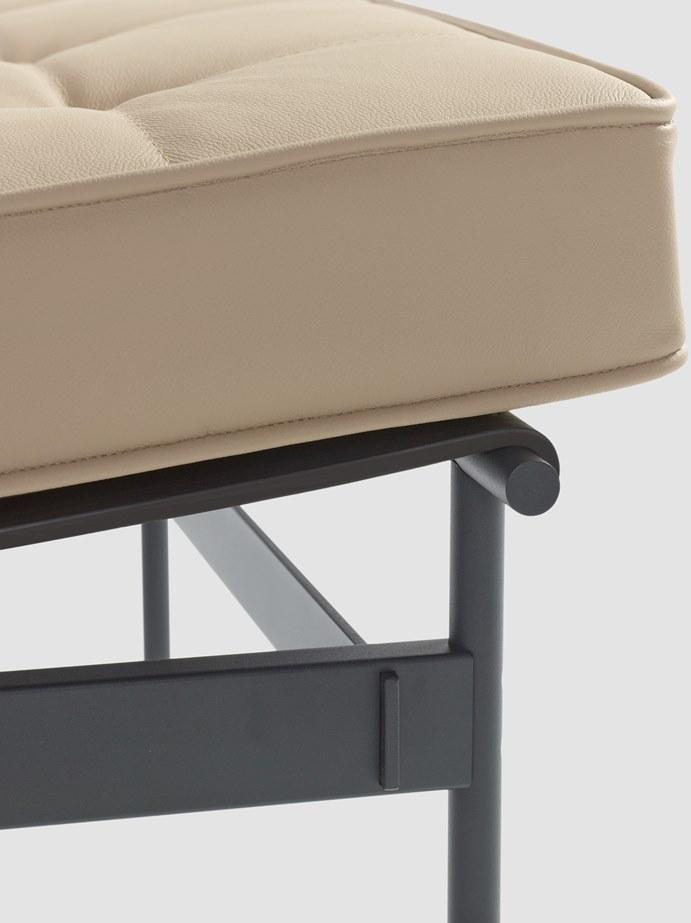 Artifort Стеганое кожаное кресло 416 F416  - Вид №3