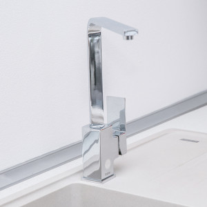 R1603 Смеситель для кухни Zuks однорычажный, боковой Raiber