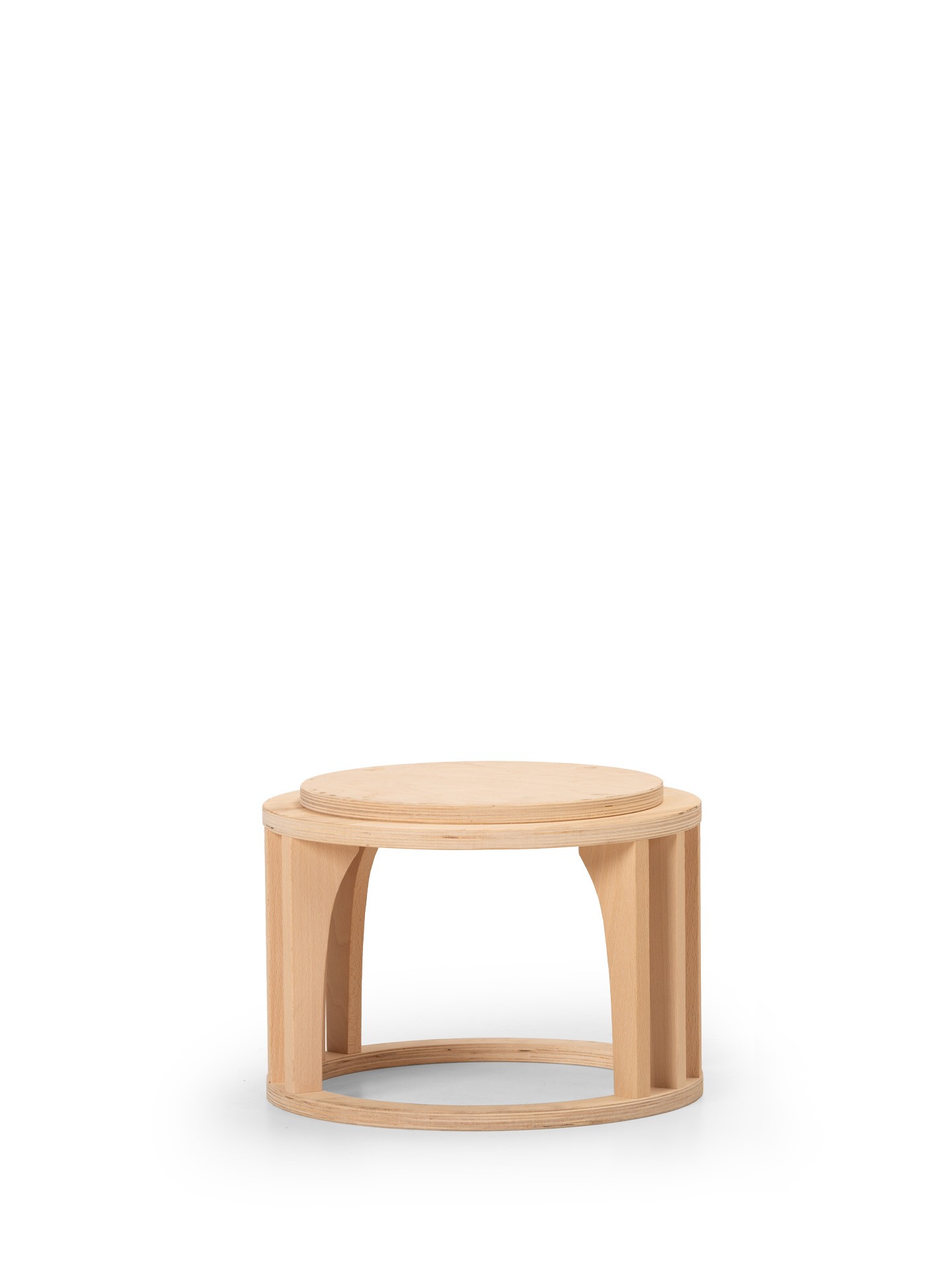 AN 1025 Низкий табурет с подставкой из бука и ножками из массива дерева True Design Anyway