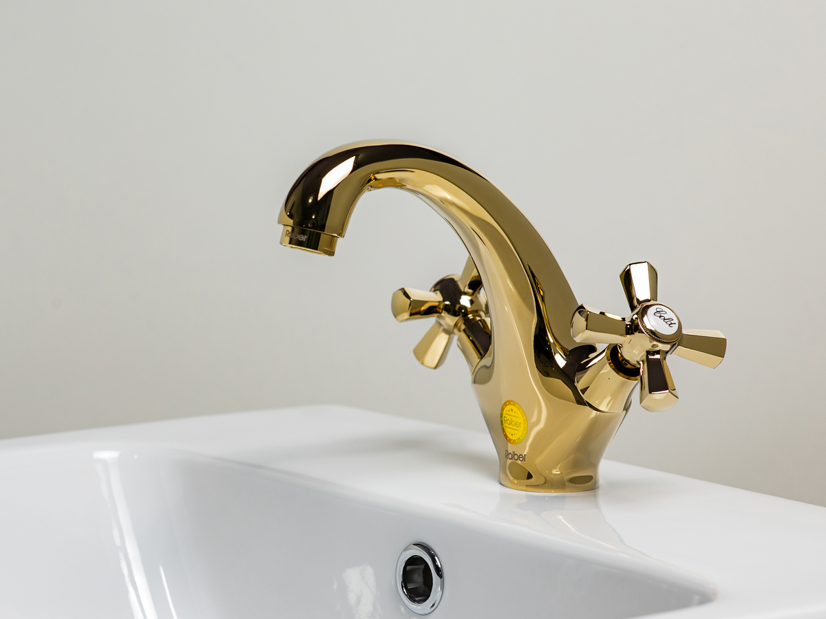 Смеситель для раковины Ventis RG7001 с двумя рукоятками RG7001 WasserKRAFT  - Вид №3