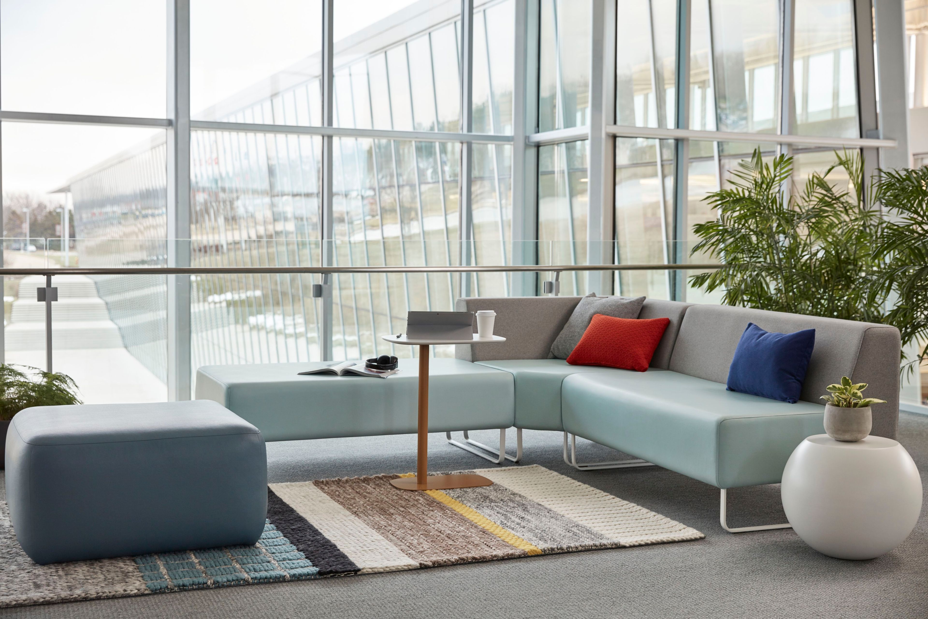 Модульный угловой диван из ткани Haworth Riverbend ARCH-00150944