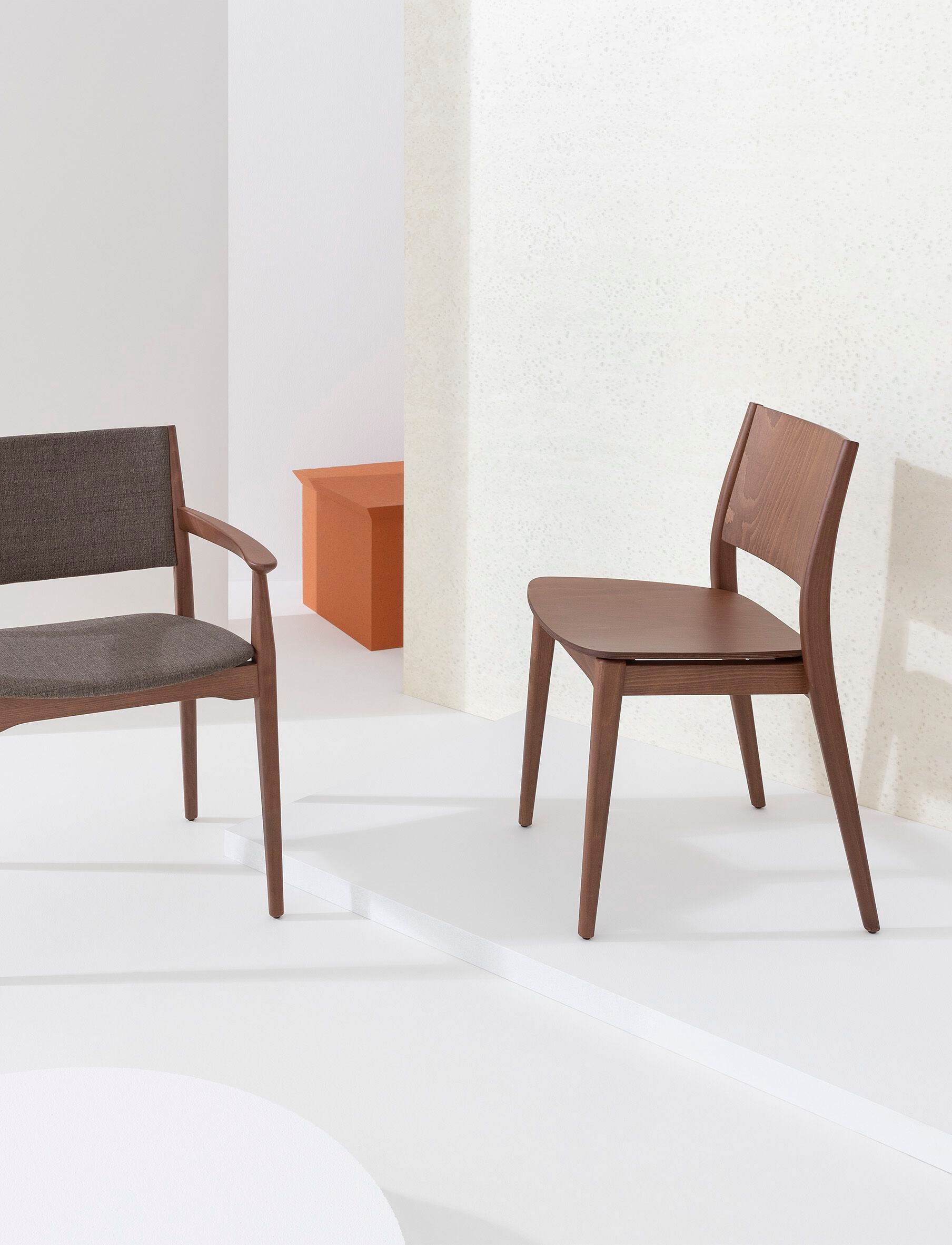 Штабелируемый стул из бука Billiani Blazer ARCH-00075355 - Вид №2