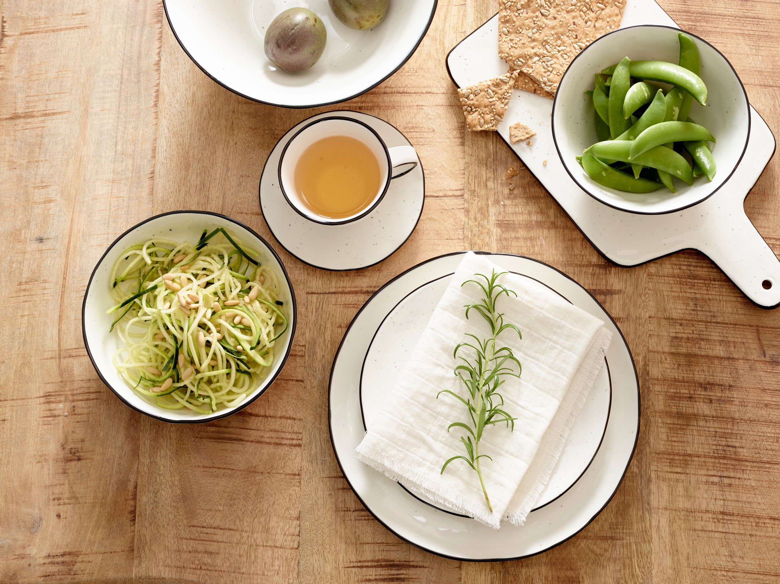 Фарфоровая чашка с блюдцем POMAX Basil ARCH-00015834 - Вид №1