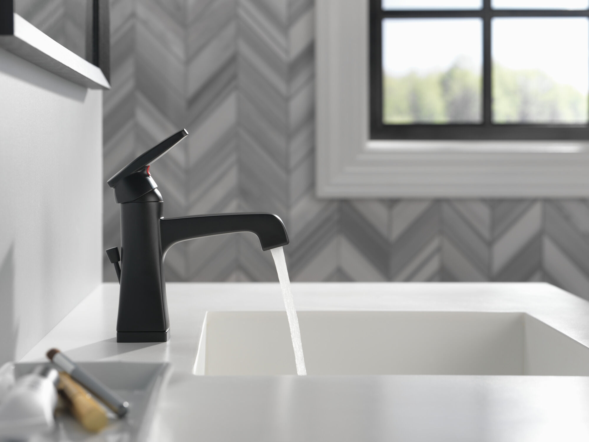 Смеситель для унитаза с одной ручкой - металлический всплывающий Delta Faucet 564-BLMPU-DST - Вид №8