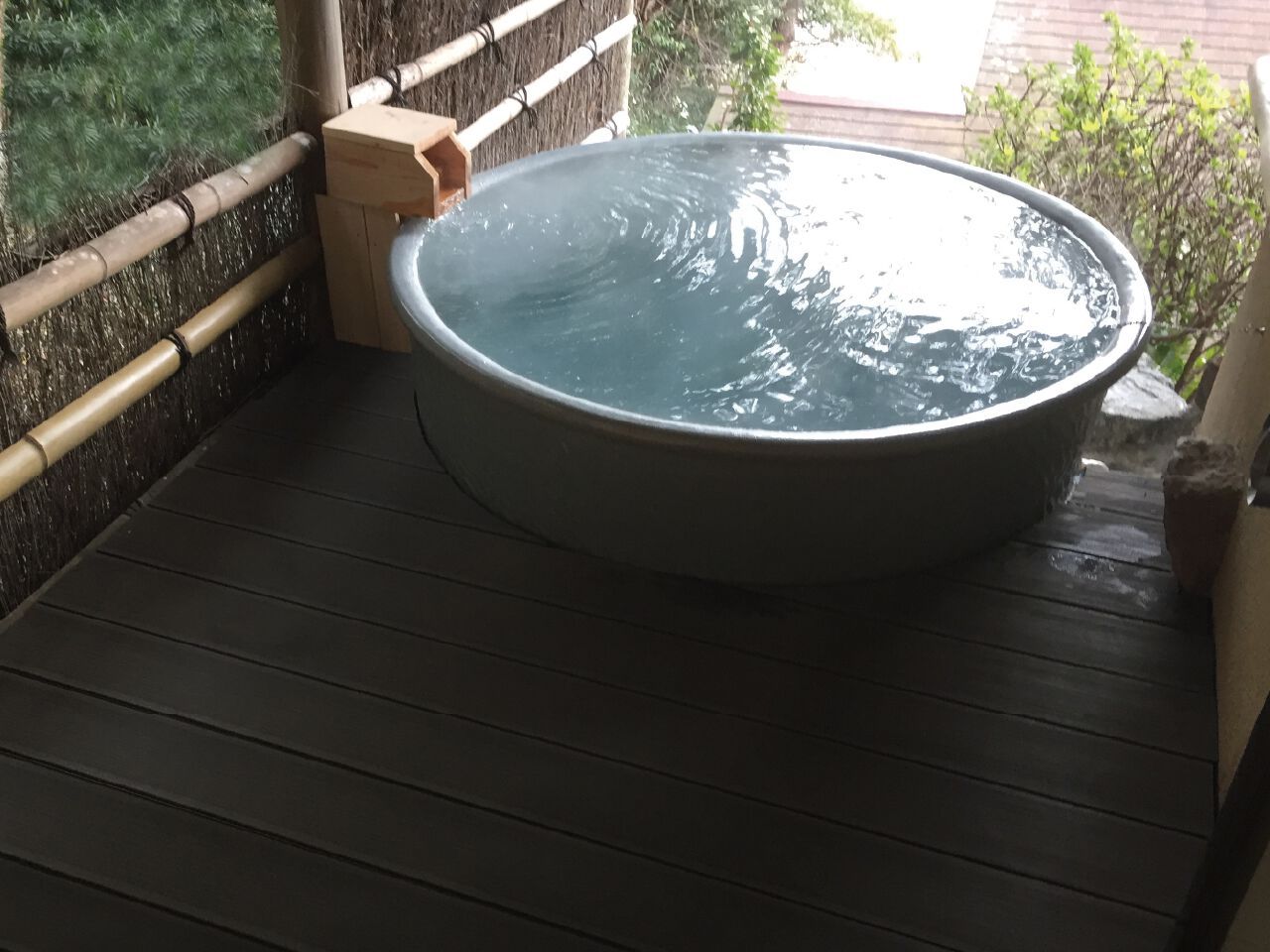 Керамическая круглая ванна для ванной комнаты HEALING Shigaraki ARCH-00009709 - Вид №1