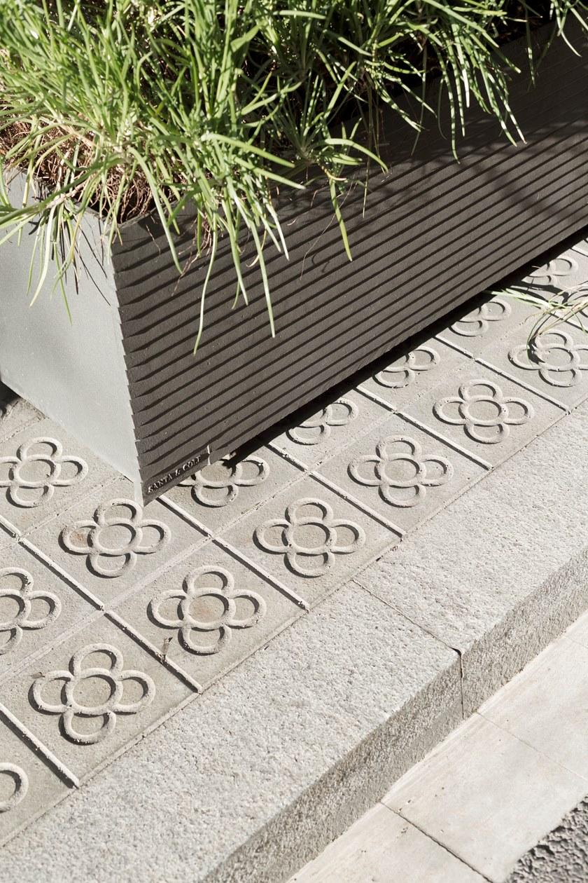 URBIDERMIS Прямоугольная кашпо для общественных мест из чугуна sun-id-1514682 - Вид №3