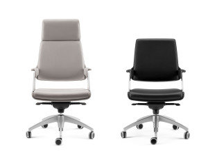 5-спицевое офисное кресло с высокой спинкой