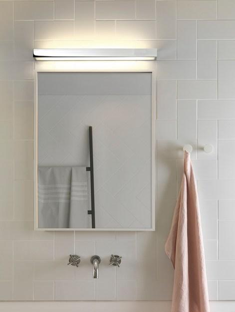 Astro Lighting Бра в современном стиле с люминесцентными лампами прямого и отраженного света из алюминия для ванной комнаты  0531/0661/0693/0902  - Вид №3