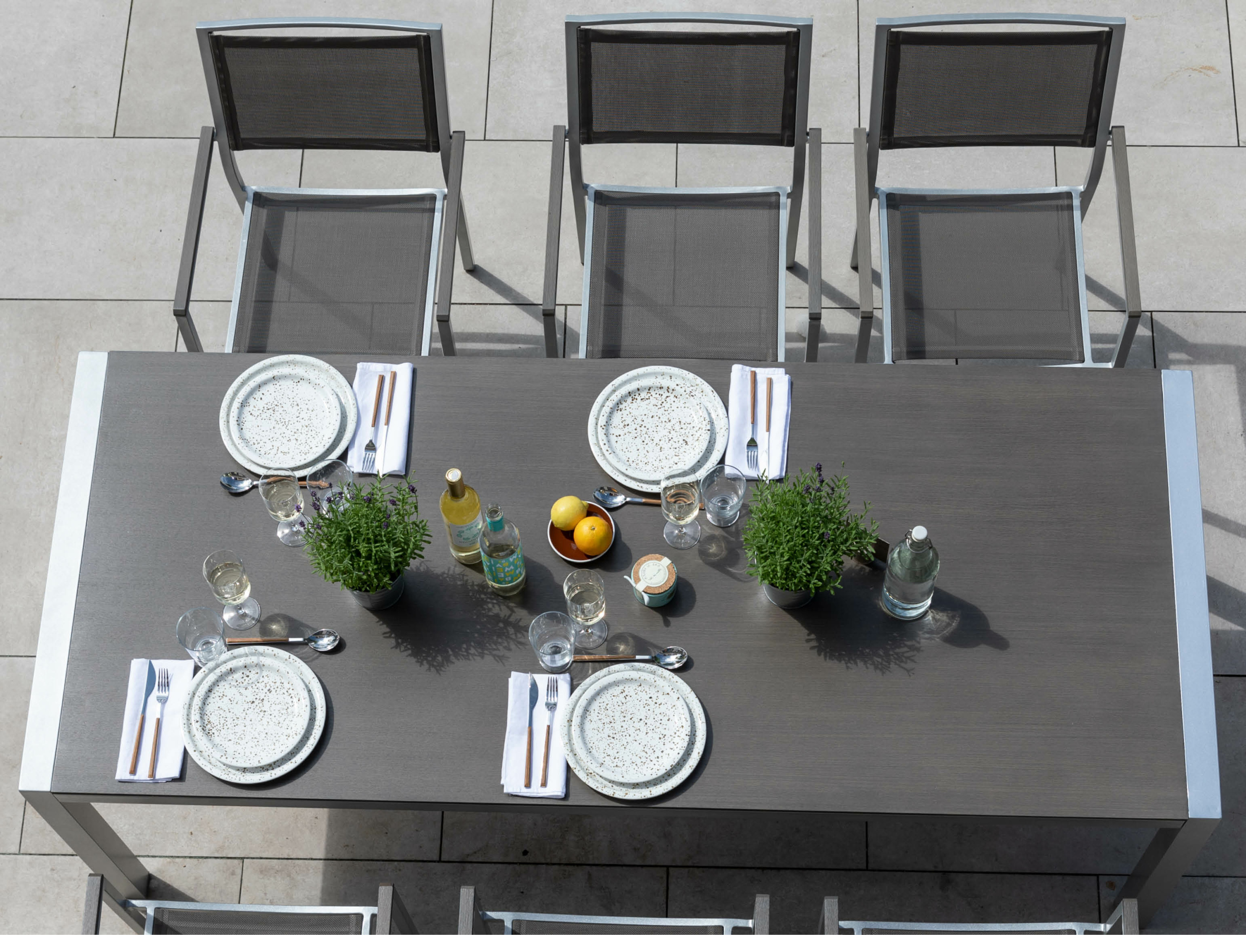 60.00.0355 Кресло Брисбен серебристый алюминий / планки Resysta stone grey Mbm  - Вид №1