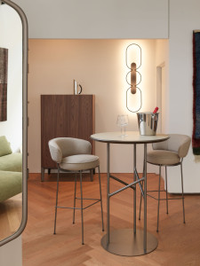 Высокий круглый стол из металла и Fenix®