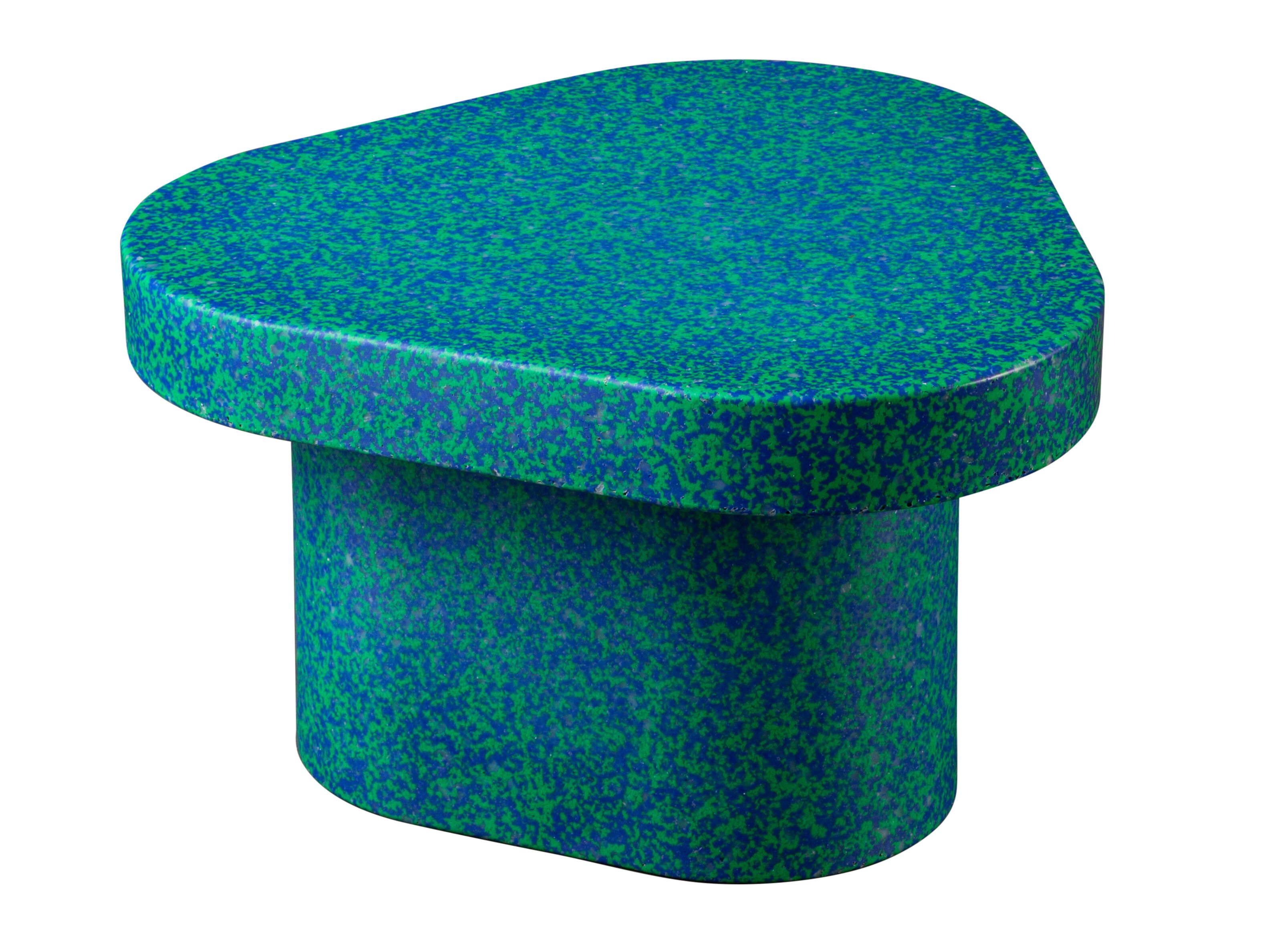 Рециркулированный пластиковый треугольный журнальный столик Miniforms SUPERPOP ARCH-00034148 - Вид №7