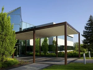 BT Group Моторизованная пергола из огнестойкой ткани ПВХ