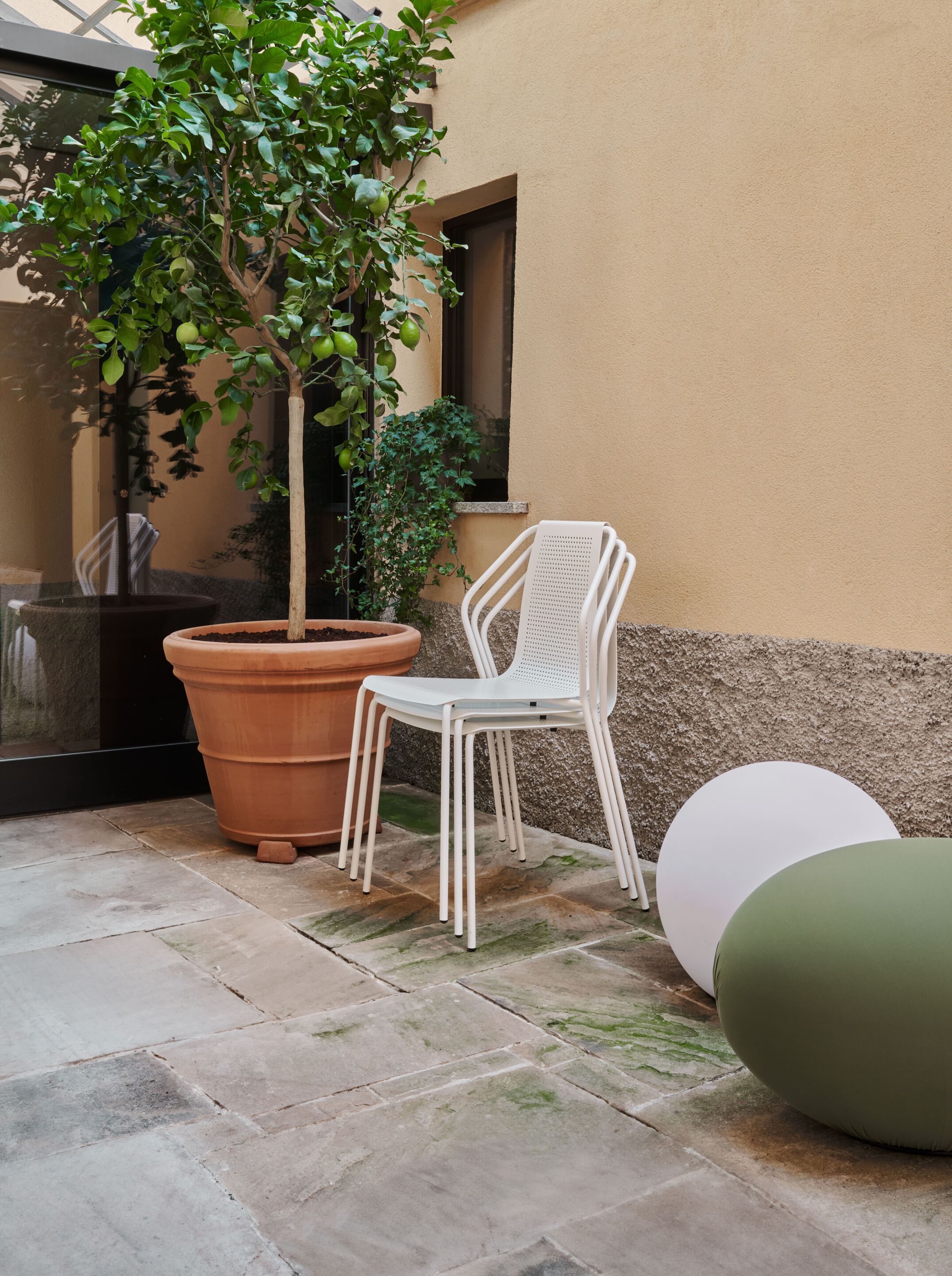 Штабелируемый садовый стул из перфорированного листового металла BALERI ITALIA DONNA OUTDOOR ARCH-00142400 - Вид №7