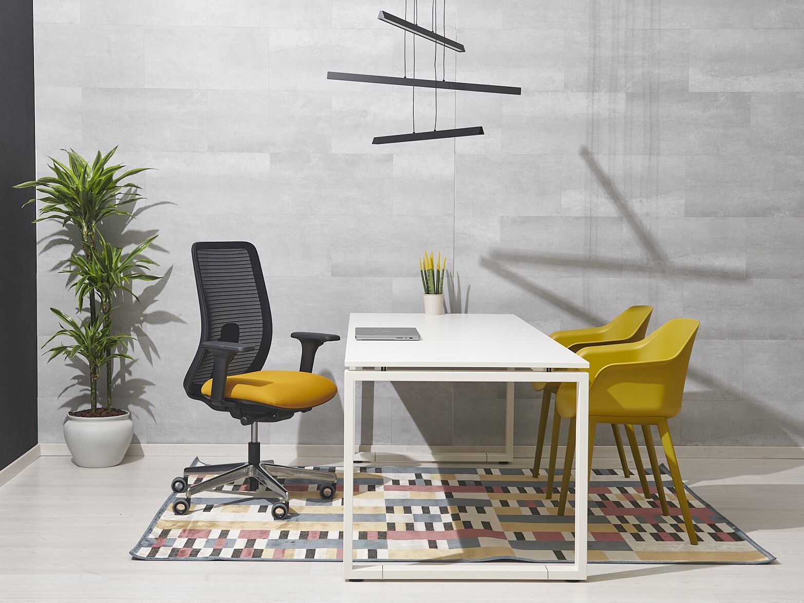 5-спицевое сетчатое вращающееся офисное кресло AP Factor Aspen ARCH-00006144 - Вид №1