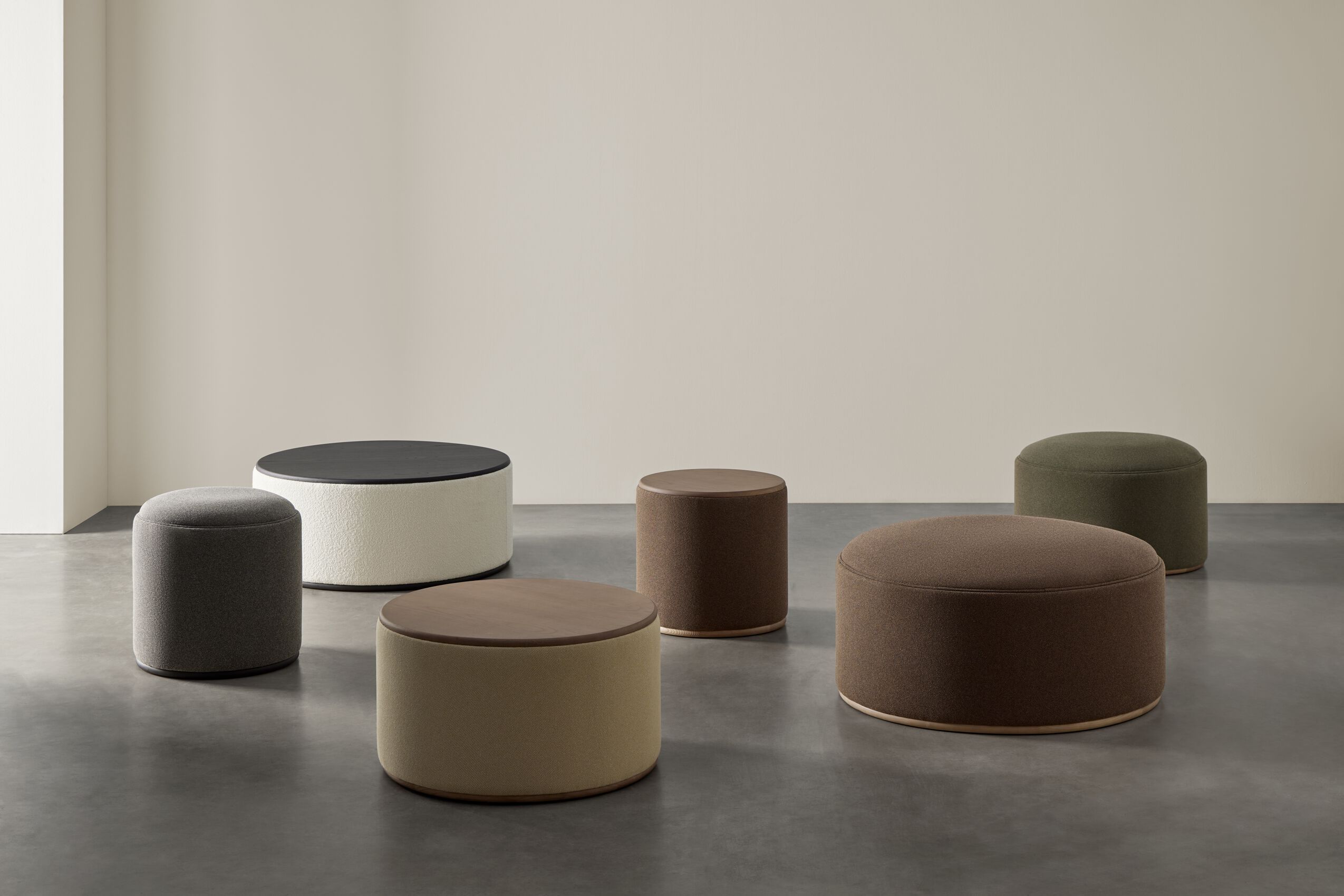 Круглый пуф из ткани Blasco&Vila Mant ARCH-00097836 - Вид №4