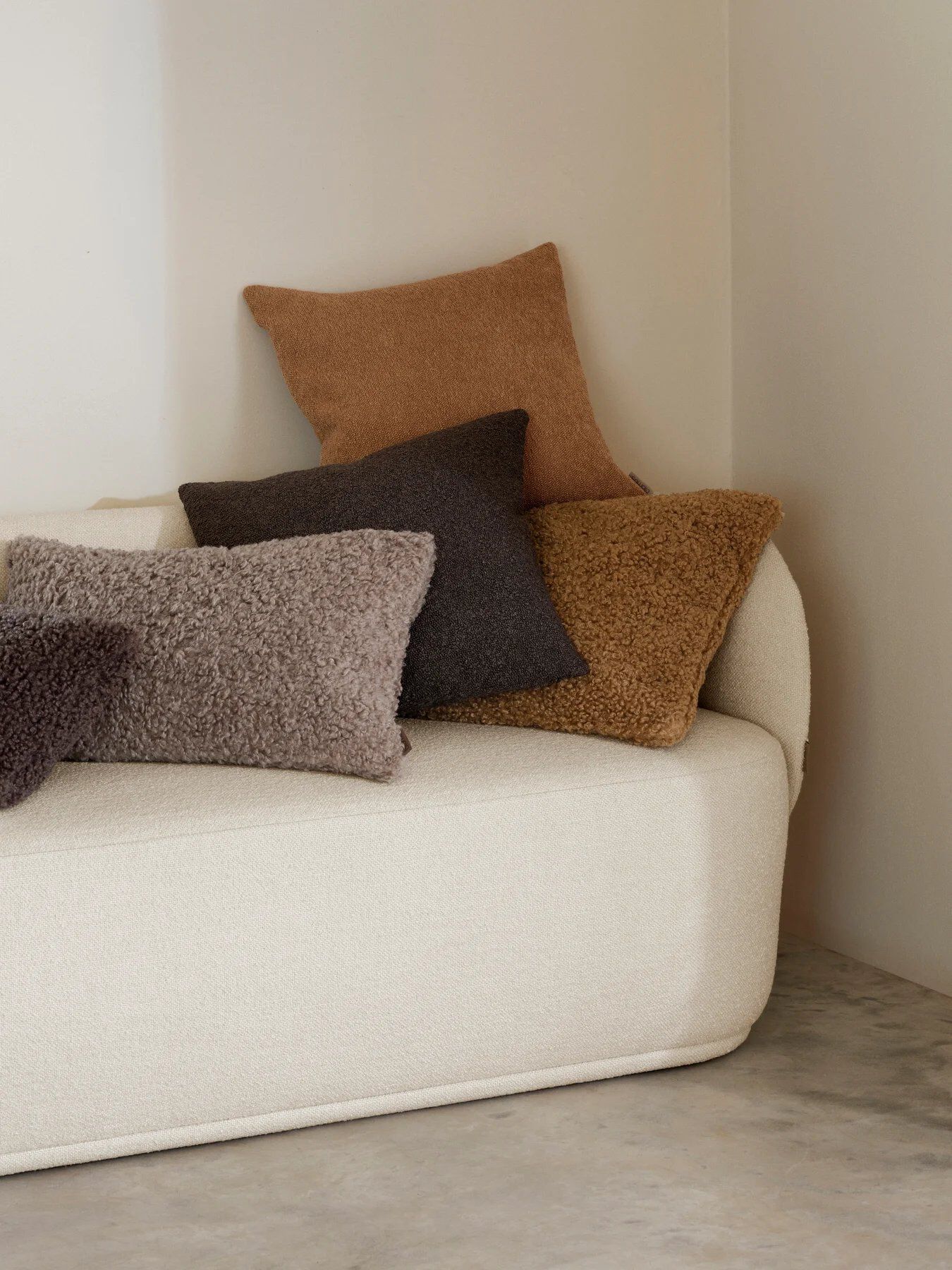 Прямоугольная подушка из ткани blomus Teddy ARCH-00050814 - Вид №20