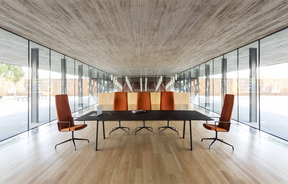 043029 Стол Radial Conference Andreu World  - Вид №3