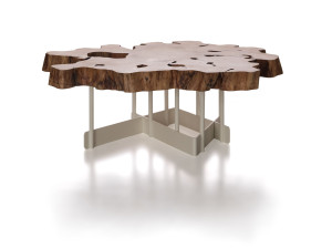 Журнальный столик из вяза