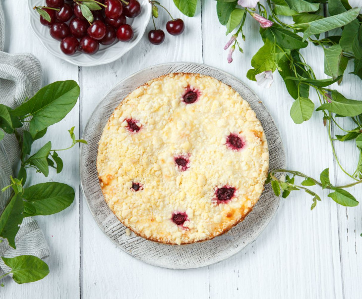 4817 Пирог с фермерским творогом и вишней Вкусляндия 