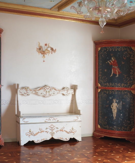 T1070 Tifernoit Узкая грудь со спинкой Soggiorno  - Вид №7