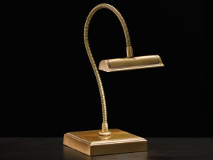 Металлическая светодиодная настольная лампа