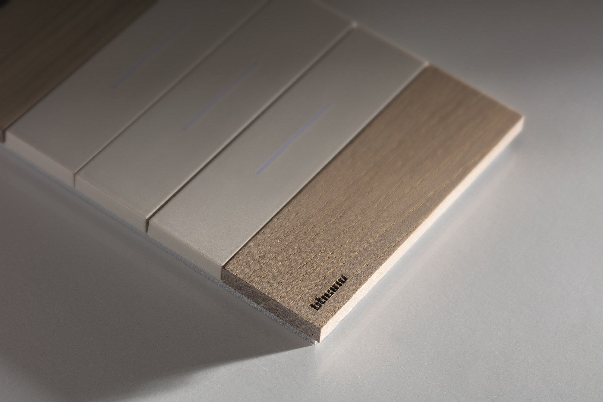 Традиционная и связанная гражданская серия BTICINO LIVING NOW ARCH-00151831 - Вид №50