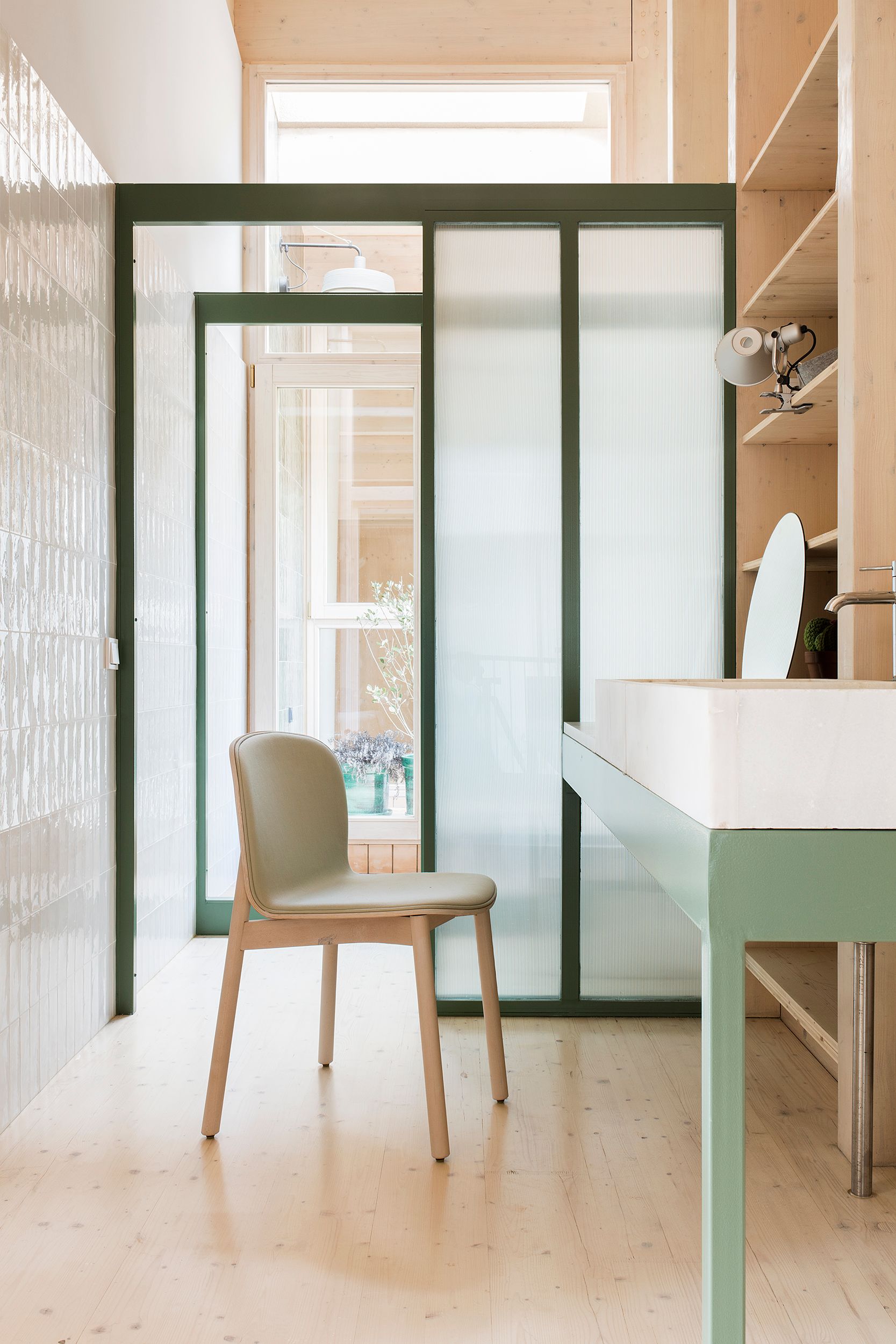 Фанерный стул с мягким сиденьем Vergés Ona ARCH-00008117 - Вид №1