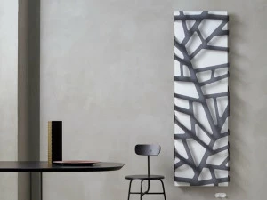 Caleido Панельный радиатор из углеродистой стали и метакрилата Design